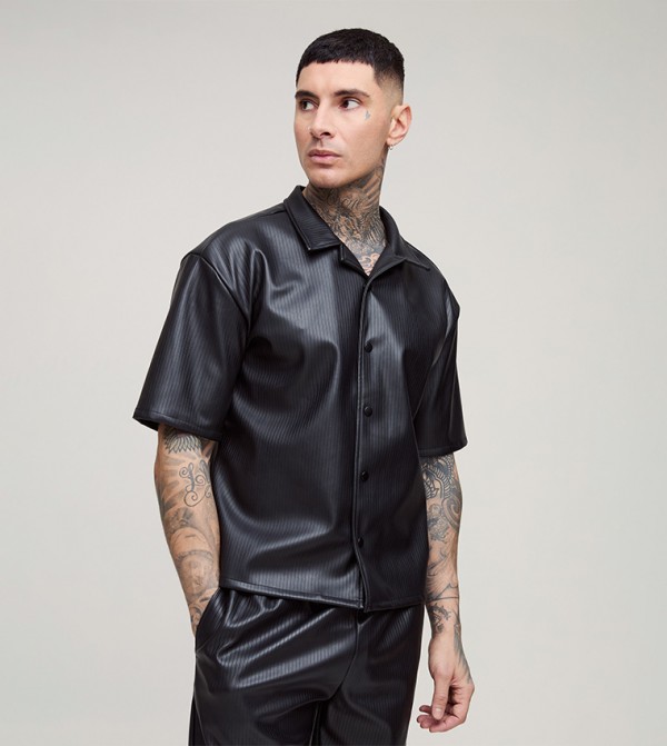 boohooMAN boohooMAN - Black Short Sleeves
