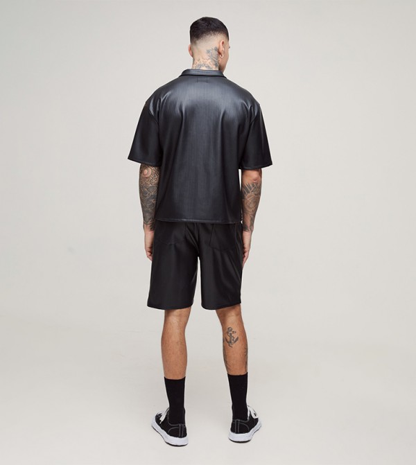 boohooMAN boohooMAN - Black Short Sleeves