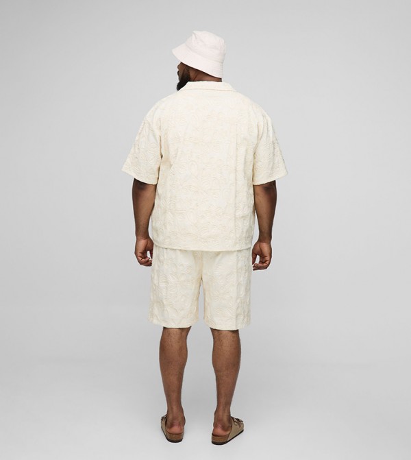 boohooMAN  Shorts - Cream Casual Shorts