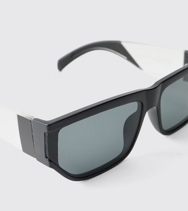 boohooMAN  Sunglasses - Black undefined