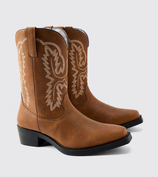 boohooMAN  Chukka Boots - Brown Chukka Boots