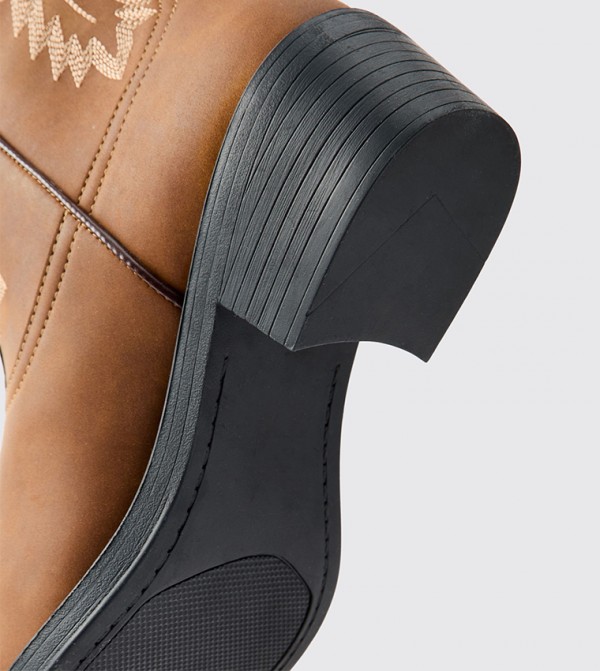 boohooMAN  Chukka Boots - Brown Chukka Boots