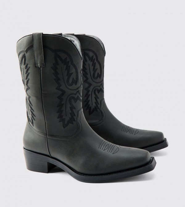 boohooMAN  Chukka Boots - Black Chukka Boots