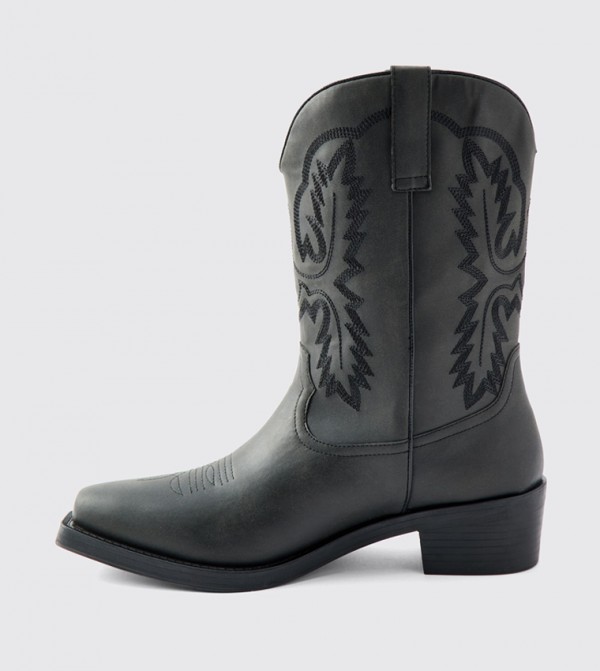 boohooMAN  Chukka Boots - Black Chukka Boots