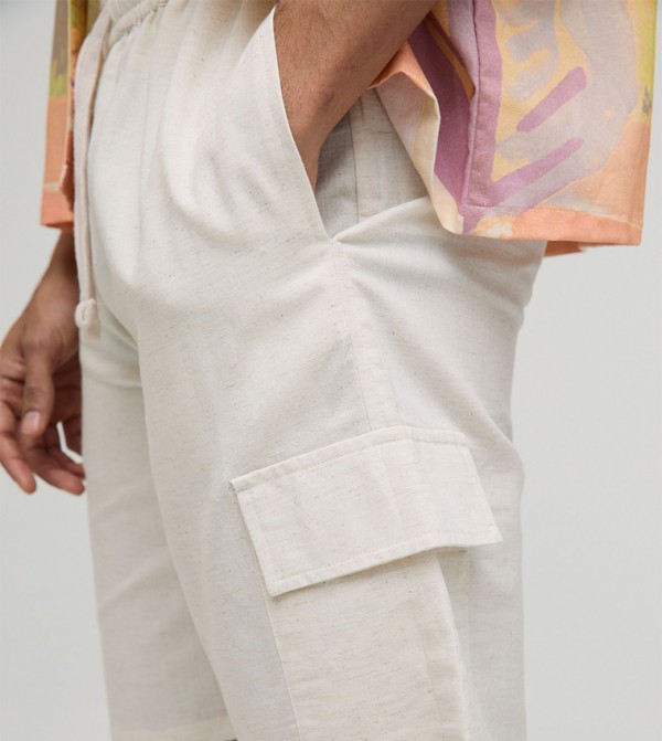 boohooMAN  Cargo Shorts - Beige Cargo Shorts