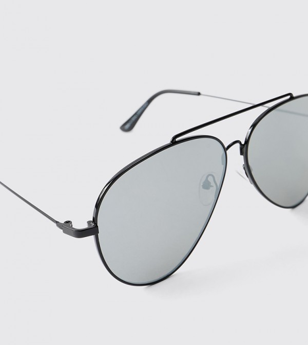boohooMAN  Sunglasses - Black undefined