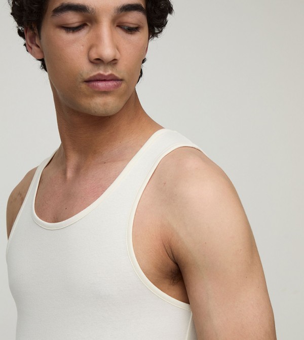 boohooMAN  Vests - Off White Vests