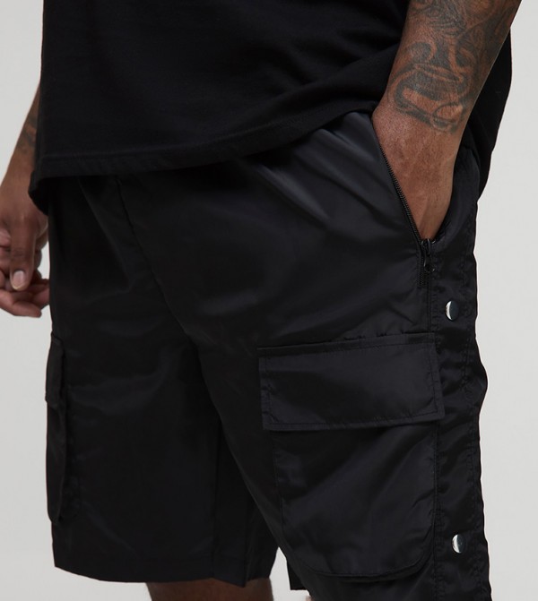 boohooMAN  Cargo Shorts - Black Cargo Shorts