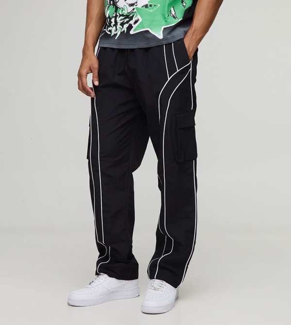 boohooMAN  Pants & Chinos - Black Cargos
