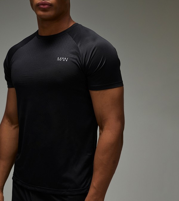 بوهو مان  - أسود T-Shirts & Vests