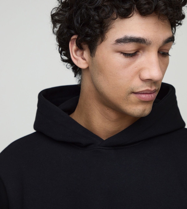 boohooMAN  Clothing - Black Hoodies