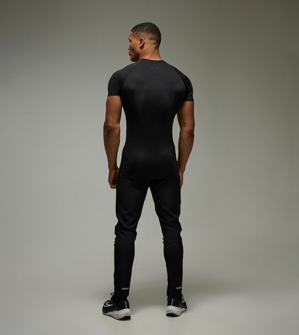 بوهو مان ملابس رياضة - أسود T-Shirts & Vests