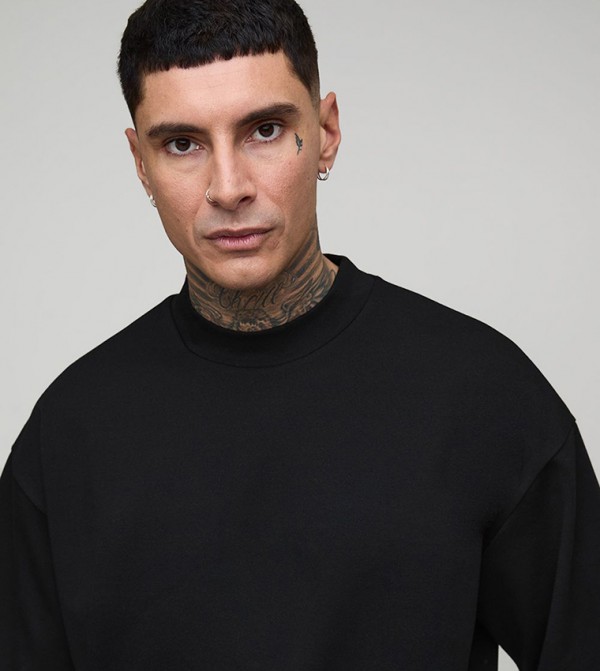 boohooMAN Round Neck T-Shirts - Black Round Neck T-Shirts