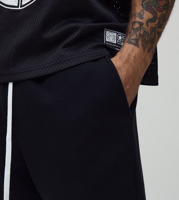 boohooMAN  Clothing - Black Joggers