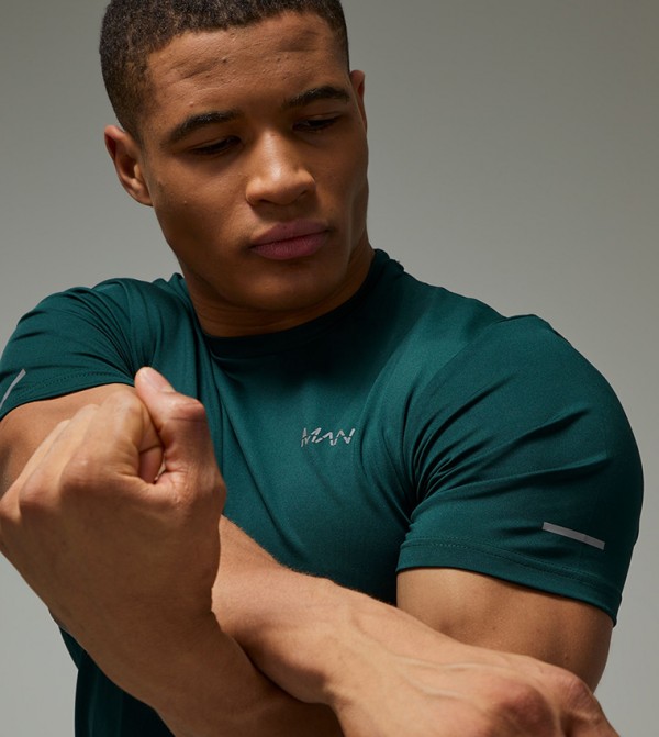 boohooMAN  Sportswear - Green T-Shirts & Vests