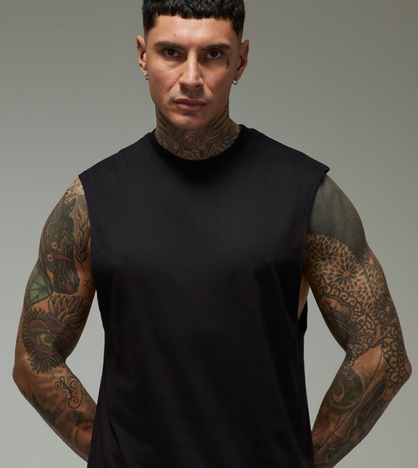 بوهو مان ملابس رياضة - أسود T-Shirts & Vests