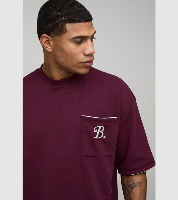 بوهو مان - بورغندي Round Neck T-Shirts