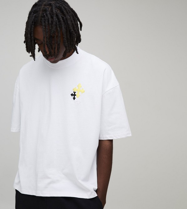 بوهو مان - أبيض Round Neck T-Shirts