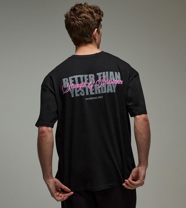 بوهو مان - أسود Round Neck T-Shirts