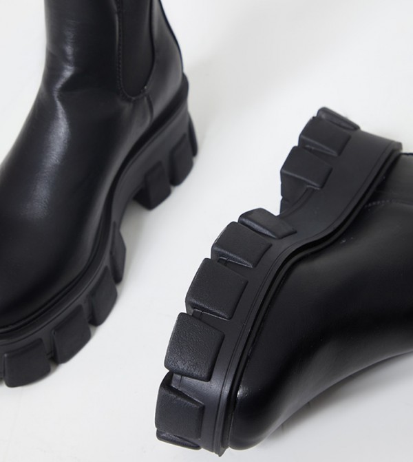 PrettyLittleThing  Boots - Black Ankle length Boots