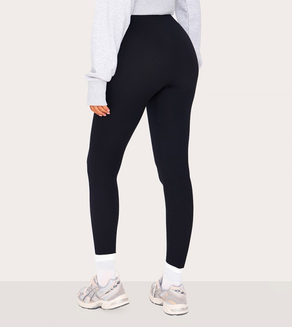 PrettyLittleThing PrettyLittleThing - Black leggings