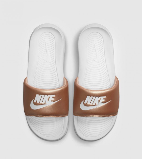 Nike  - White Slides
