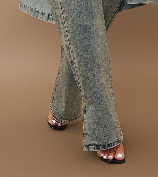 PrettyLittleThing PrettyLittleThing - Blue Straight Jeans