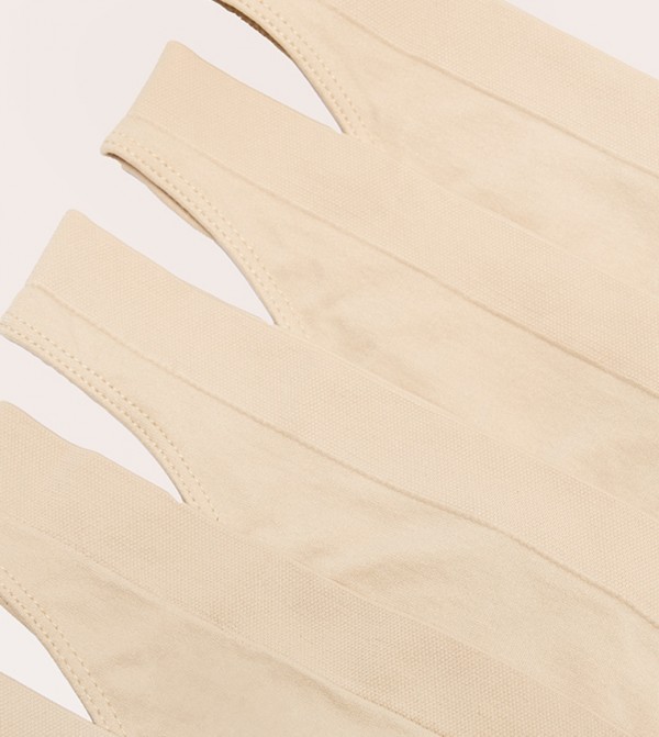 بريتي ليتل ثينغ  لانجري - لحمي Thongs