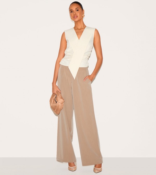 PrettyLittleThing PrettyLittleThing - Cream Waistcoats