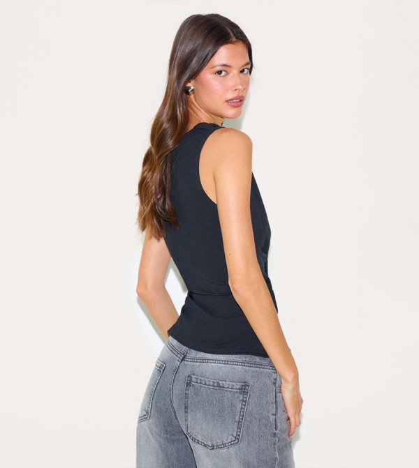 بريتي ليتل ثينغ  - أسود Sleeveless Tops