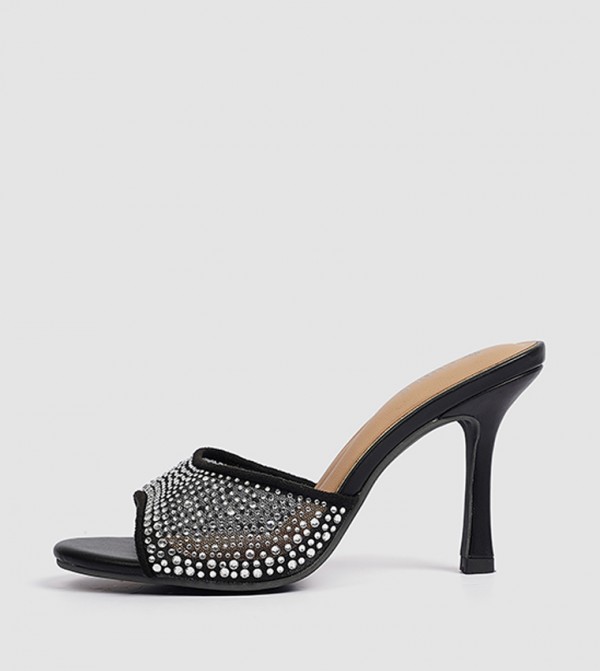 Cuple Cuple - Black Heels