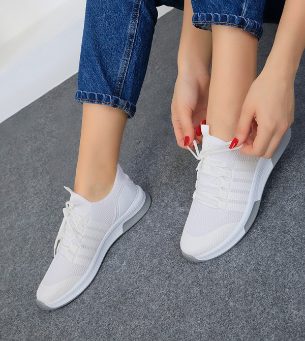 SOHO  - White Low Top