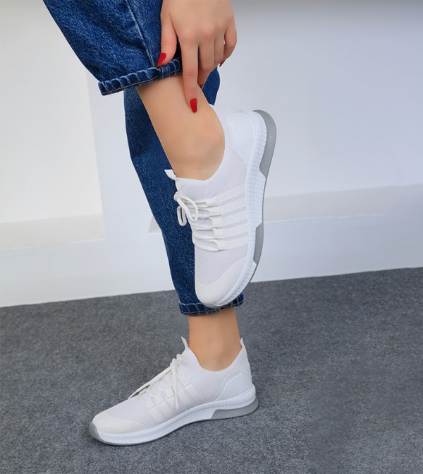 SOHO  - White Low Top