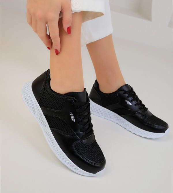 SOHO SOHO - Black Low Top