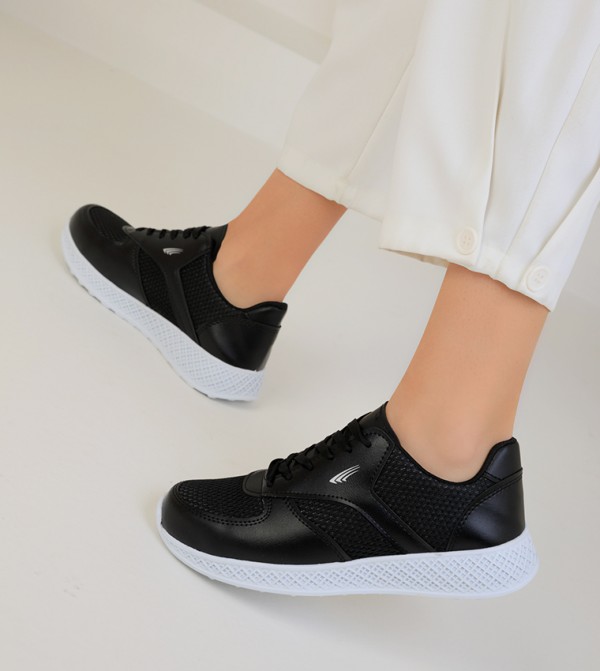 SOHO SOHO - Black Low Top