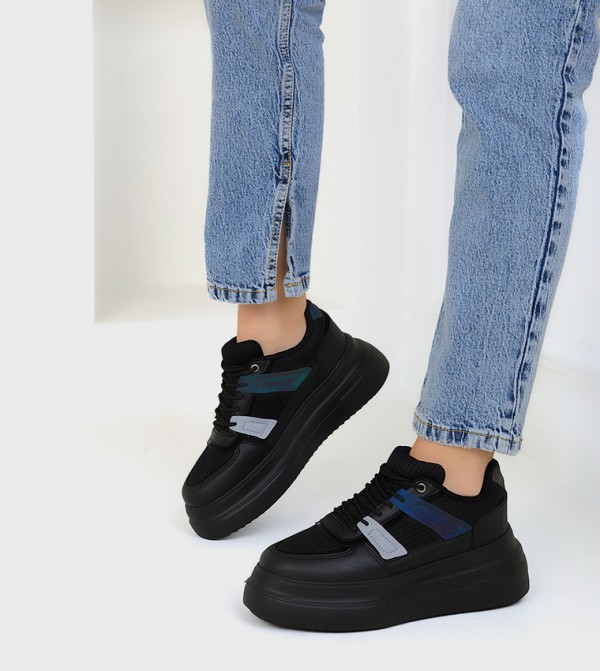 SOHO  - Black Low Top