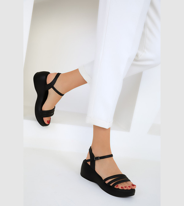 SOHO - Outlet  - Black Heels