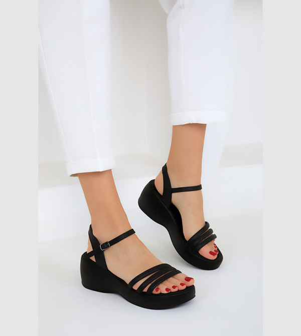 SOHO - Outlet  - Black Heels