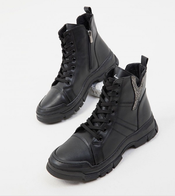 سوهو - أوتليت  - أسود Ankle length Boots