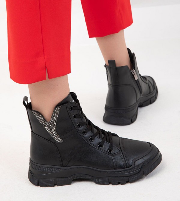 سوهو - أوتليت  - أسود Ankle length Boots