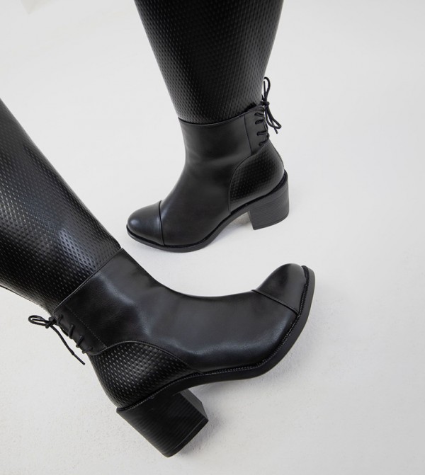 SOHO - Outlet  - Black Knee length Boots