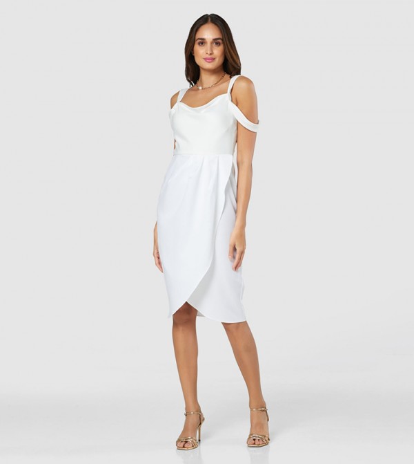 كلوزيت لندن كلوزيت لندن - عاجي  فساتين كاجوال