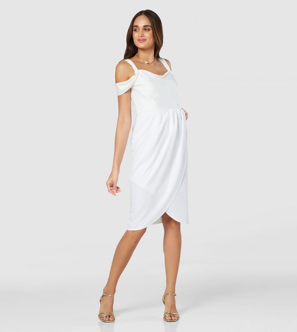 كلوزيت لندن كلوزيت لندن - عاجي  فساتين كاجوال