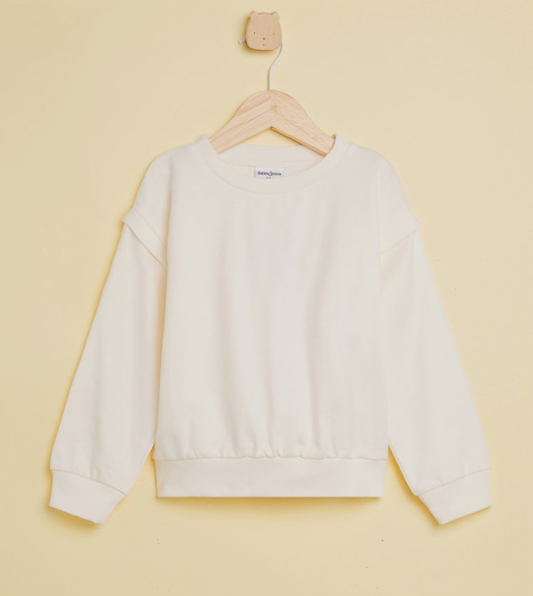 BABIES & MORE  - Cream Top & Shorts