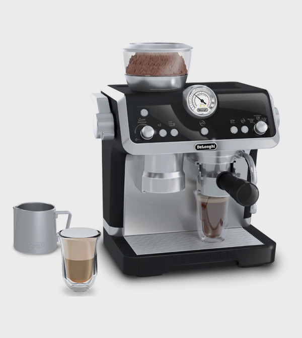 Casdon Toys - Black KITCHEN ROLE PLAY