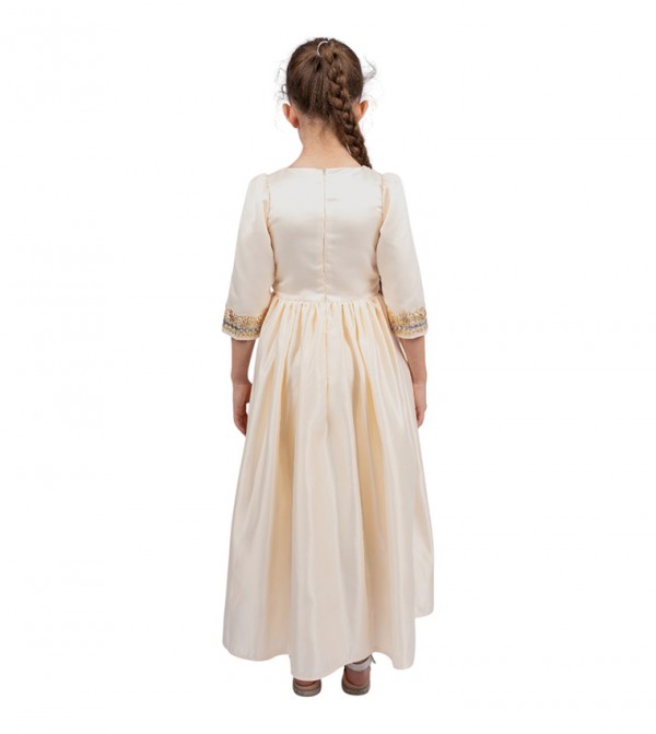 ددانييلا - كريمي ملابس تقليدية