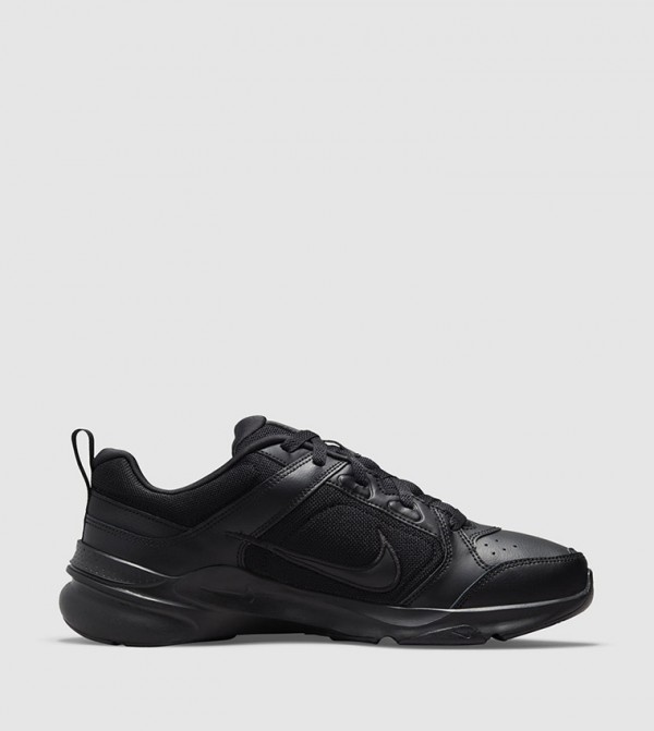 نايك sports shoes - أسود أحذية برقبة منخفضة 