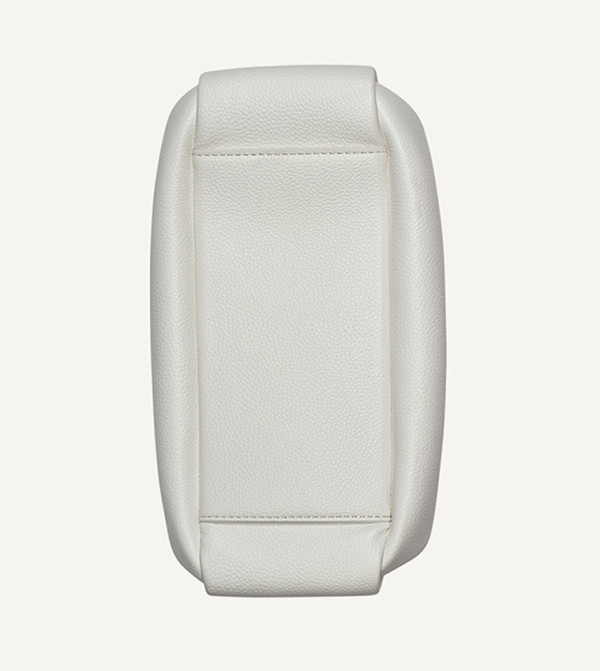 دكني دي كيه إن واي - أوف وايت Satchel Bags