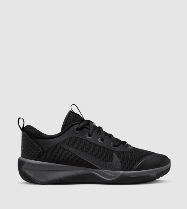 Nike - Black Low Top