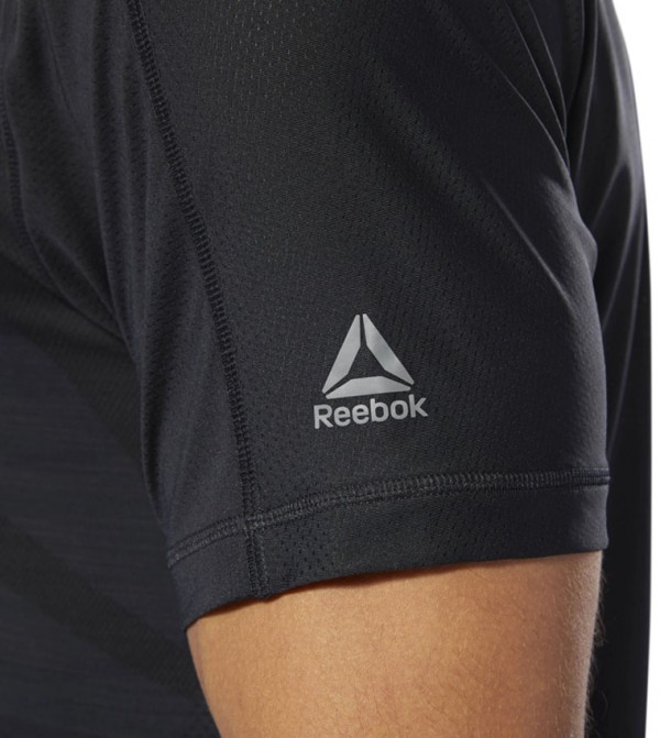 Reebok Reebok - Black Casual T-Shirts